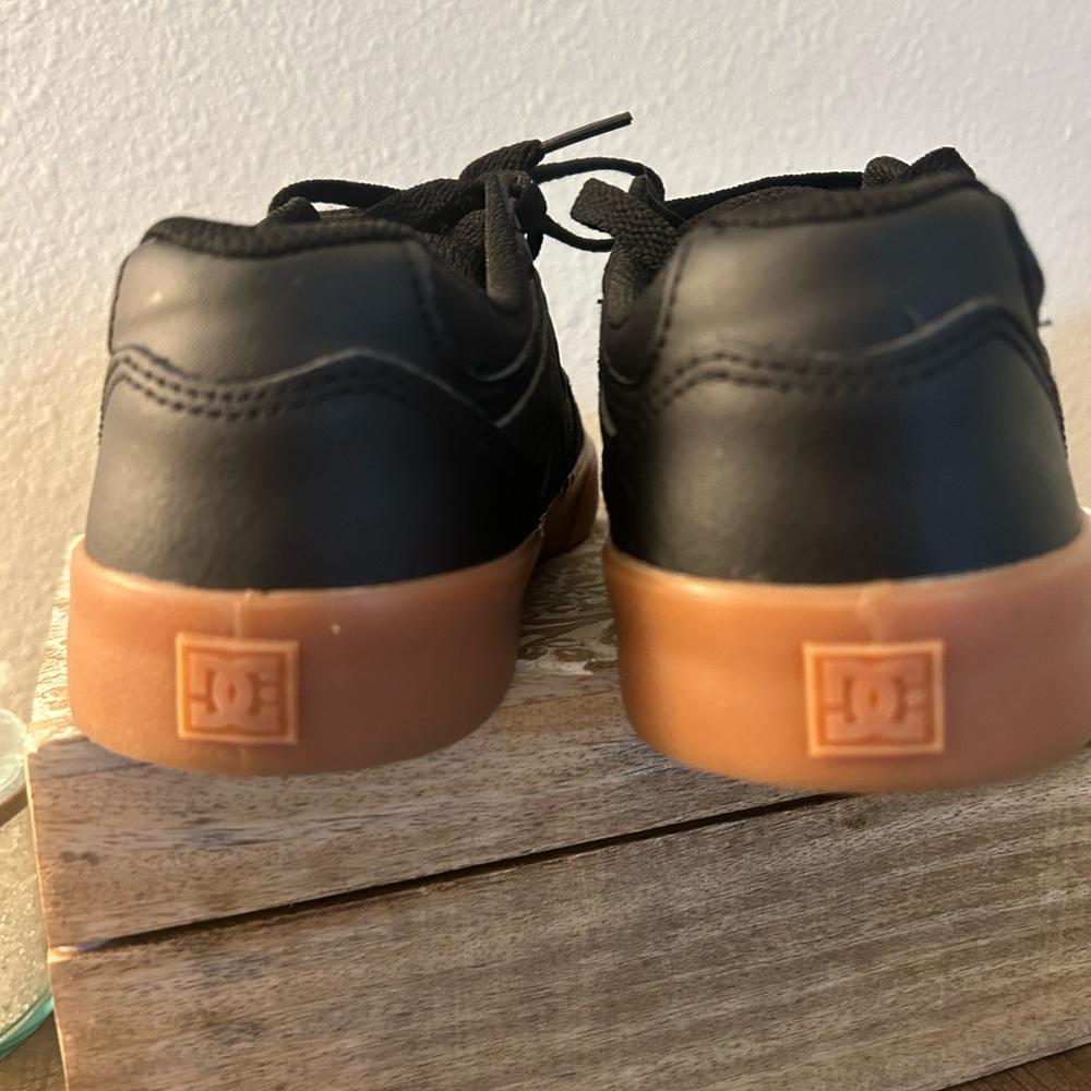 Kids DC Kalis Volc Skate Shoes - Picture 5 of 7